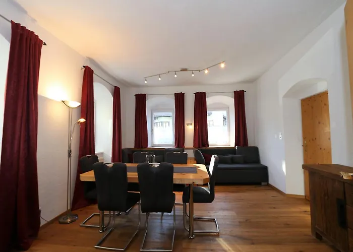 Building, דירה פוגן