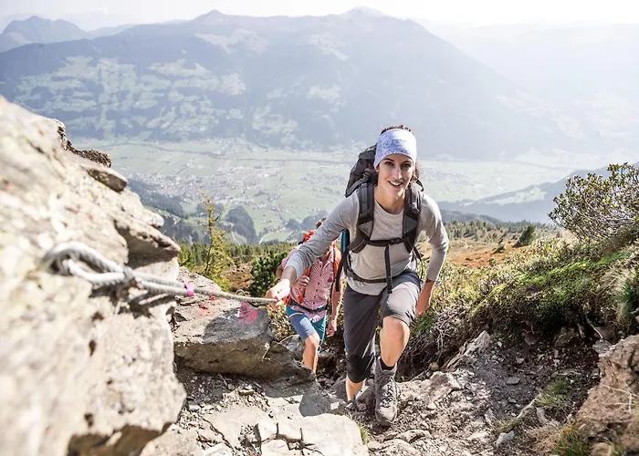 Building, Daire Fügen