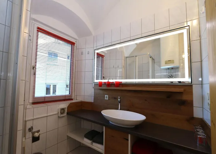 Building, * פוגן