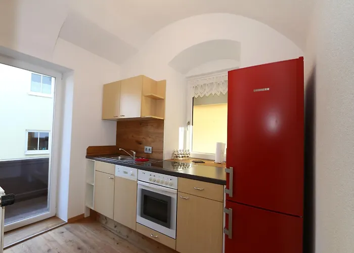 Building, Daire Fügen